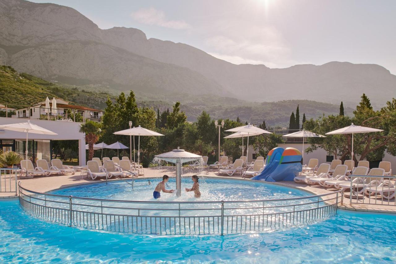 Bluesun hotel Neptun - All inclusive Tučepi Esterno foto