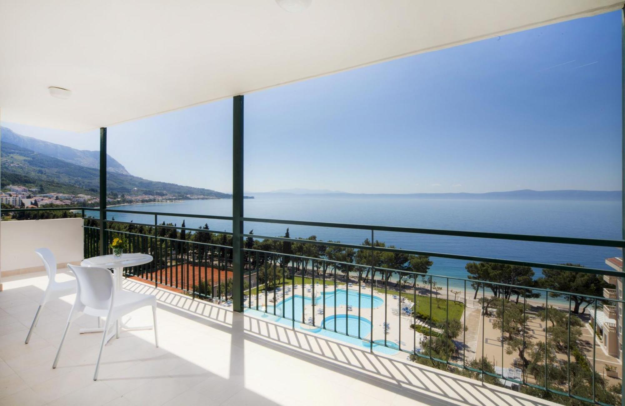 Bluesun hotel Neptun - All inclusive Tučepi Esterno foto