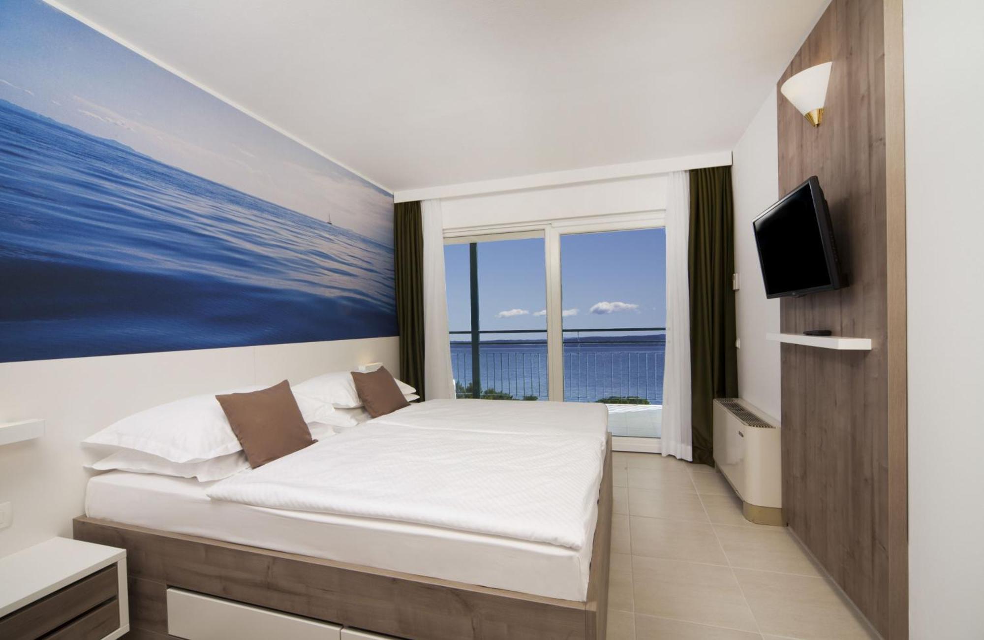 Bluesun hotel Neptun - All inclusive Tučepi Esterno foto
